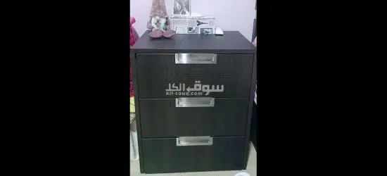 غرفة نوم شبه جديدة